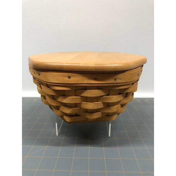 Longaberger 1998 Hexagon Basket with Wooden lid and liner - Picture 1 of 7